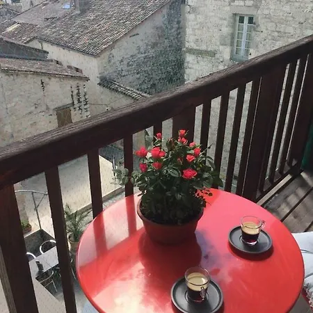דירה Romantique 2 Pieces Dans Une Maison Medievale. *