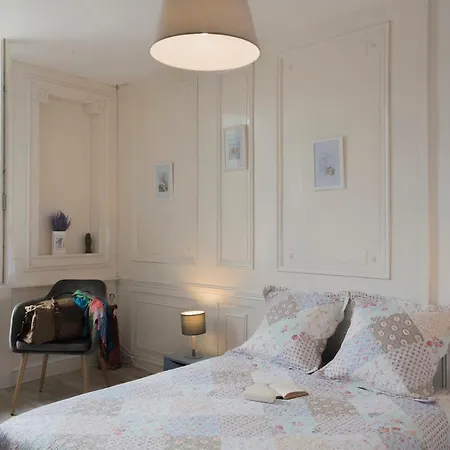 Romantique 2 Pieces Dans Une Maison Medievale. דירה *