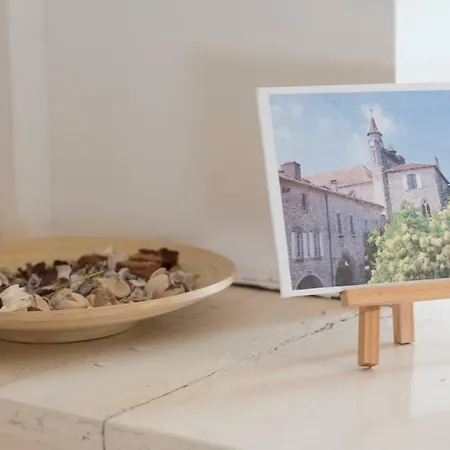Romantique 2 Pieces Dans Une Maison Medievale. * מונפלאנקן
